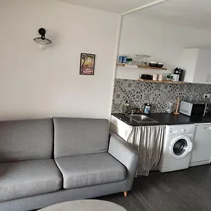 https://appartements-4p-vue-sur-port.aixenprovencehotels.org